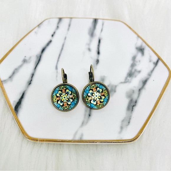 Colorful Floral Ethnic Earrings and Yellow Beaded Bracelet Set - Picture 5 of 7